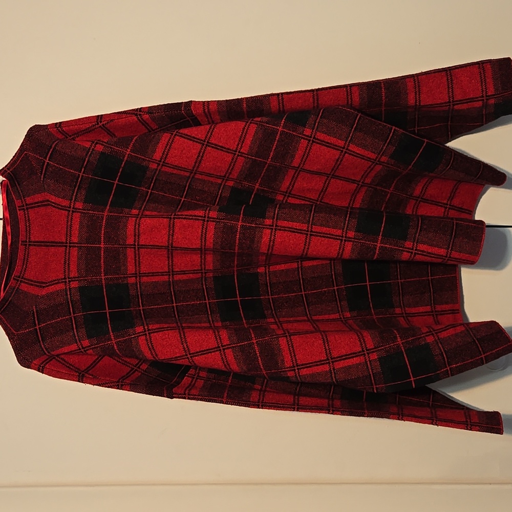 Lane Bryant Plaid Red and Black Women's Sweater &‎ Skirt Set- NWOT